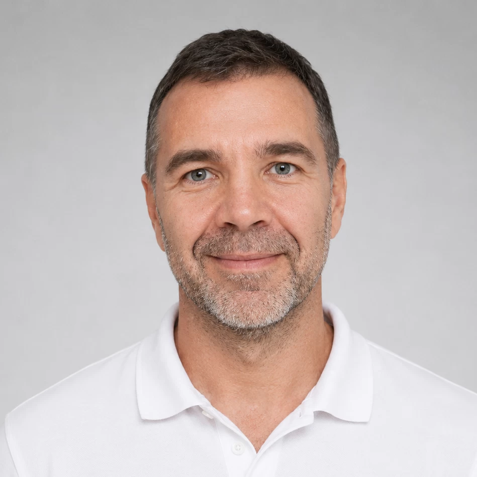 Dr. Lövei Péter
